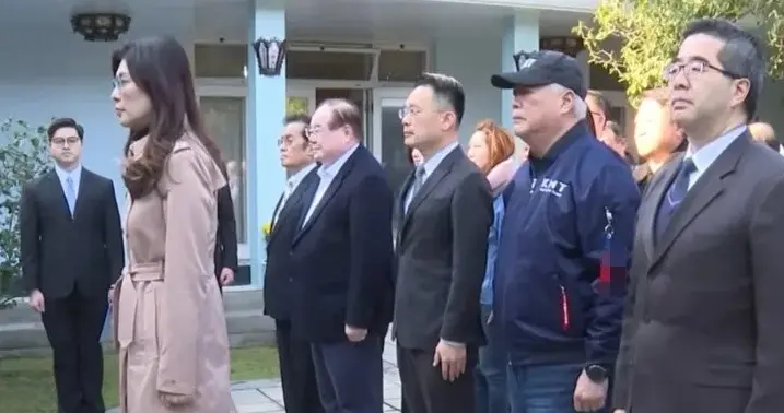 记者问蒋万安“我是台湾人”。郑丽文为什么敲定“没有不同调”？