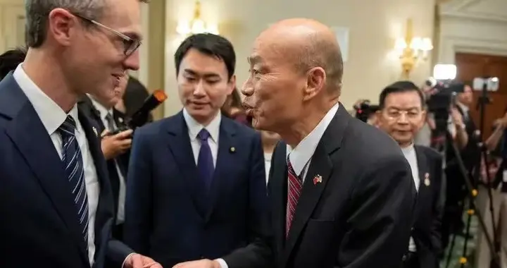 韩国瑜被美国将了一军，国民党突然提“保台三要素”，不简单