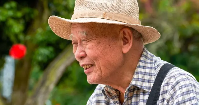 灵活就业领养老金，要克服三大难关：退休年龄，缴费年限，不后悔