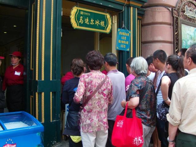 伯希和、骆驼防晒衣在唯品会圈粉年轻人