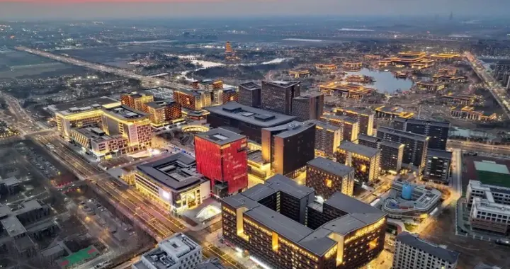 不走西式开放老路，搭建离岸金融市场，人民币地位攀升总结点睛款