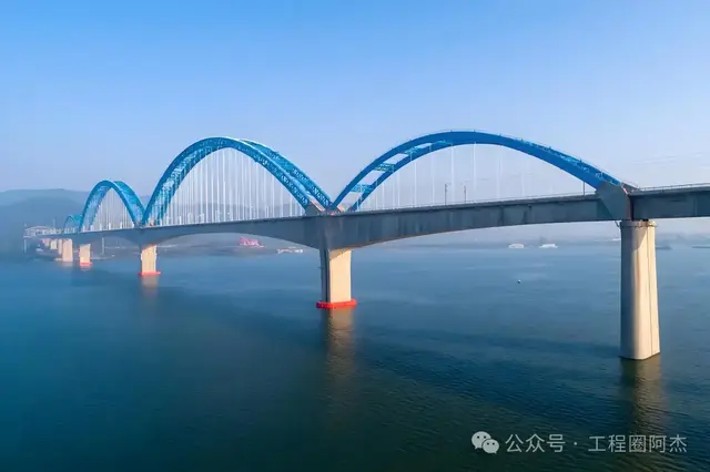 中铁大桥局VS中交二航局：谁才是“国内造桥王”？