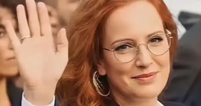 摩洛哥前最美王妃罕见亮相！国王许她一生，如今被抛弃，依旧明媚