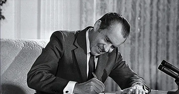 1976年，美国是如何报道毛主席逝世的？世界级伟人，不得不服！
