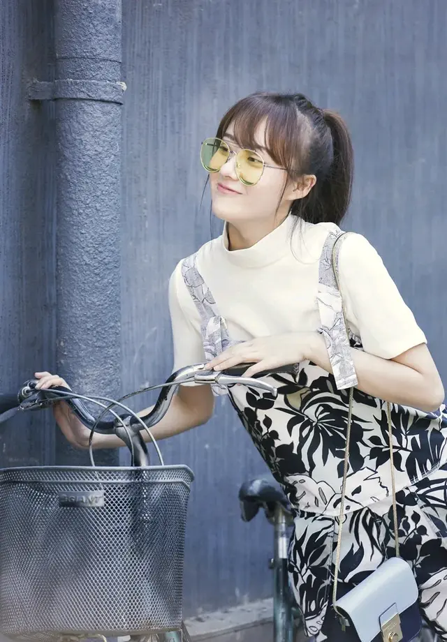 曹曦月的美图