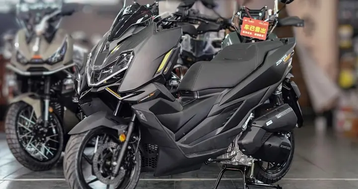 全铝车架+17.9Ps马力，2026款升仕150X运动踏板，售价11800元