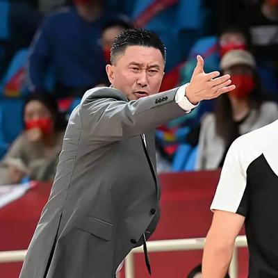 体坛三胖子：广东男篮出马一个顶俩，今晚浙