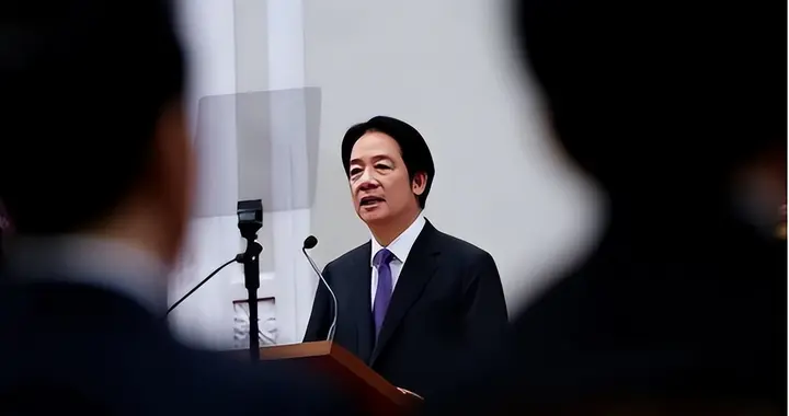 赖清德翻脸，逮捕国民党13人，郑丽文宣战反击，关键时刻2人反水