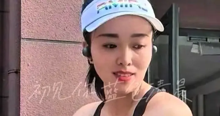 贵州跑圈“女神”李绍艳年仅30岁离世，逆行摆拍引热议，警钟长鸣