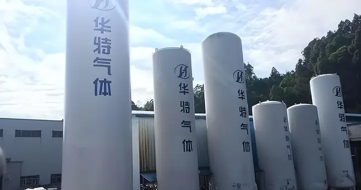 光刻机没了它就是废铁，佛山的工厂突破封锁，让ASML主动认证