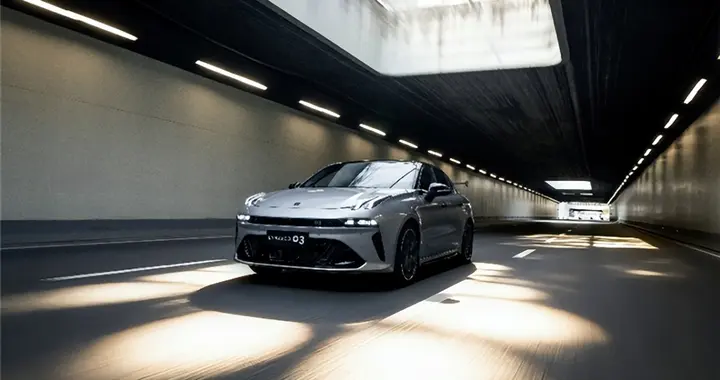 热血座驾焕新登场 第三代领克03大尾翼版点燃春日驾趣