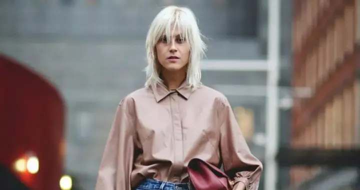 牛仔裙百年不过时，谁穿谁好看！这3种搭配思路，照着穿准没错