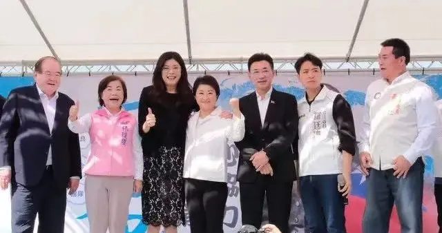 台中市长之争白热化，卢秀燕一句话透玄机，港媒点出郑丽文一软肋