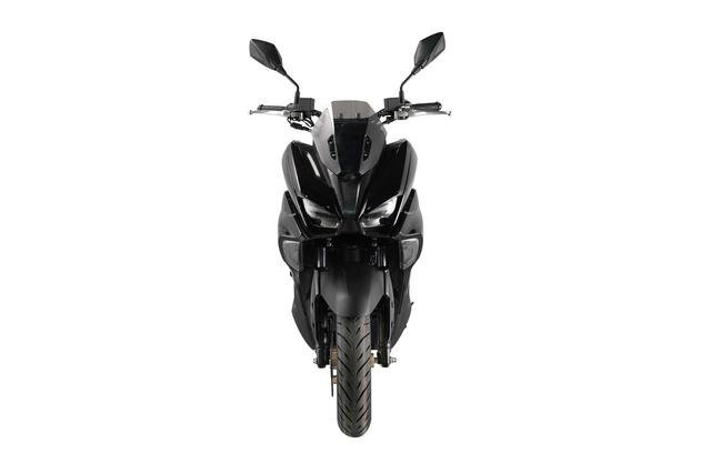 9980元！国产新踏板雷虎150发布：双通道ABS+液晶仪表，水冷引擎