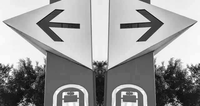 爱泼斯坦和爱因斯坦，差一个字，人生差了十万八千里。