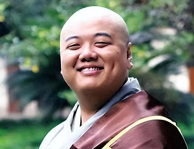 和尚们每天吃素，为何个个肥头大耳？看看他们的伙食就明白了