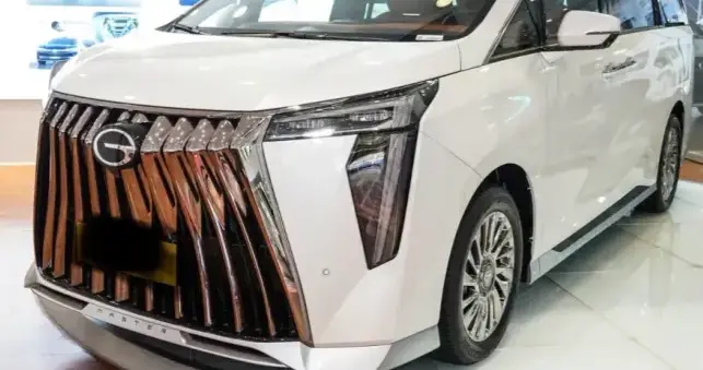 广汽传祺M8 HEV和别克GL8两款车型怎么选择