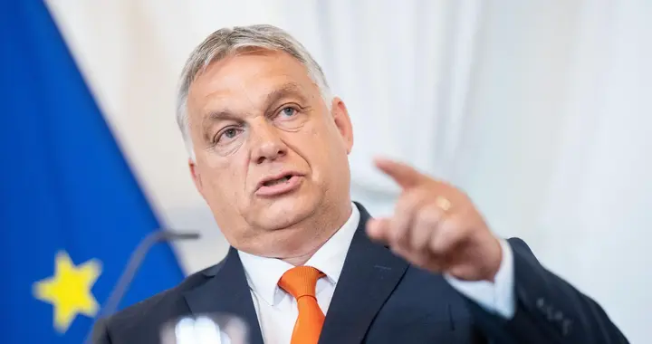 欧盟峰会大反转！俄资产没收议题被移除，欧尔班狂言“我们赢了”