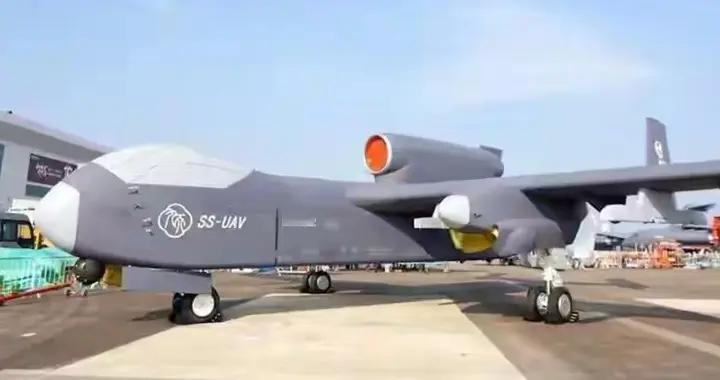九天”无人机首飞成功！中国“空中母舰”震撼登场！