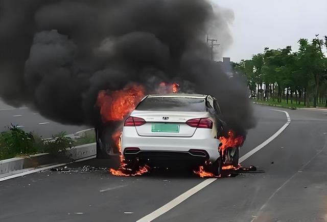 好好好！不允许起火和爆炸，最新动力电池国标出台