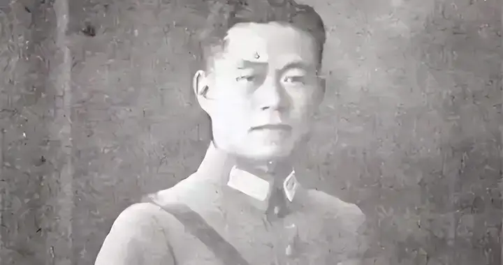 豫东战役惊险时刻：粟裕被迫豁出老底儿，一国军悍将又突然杀过来