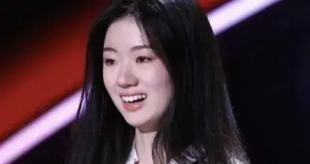 热搜第一！李荣浩怒斥单依纯：从支持到决裂，单依纯做错什么？