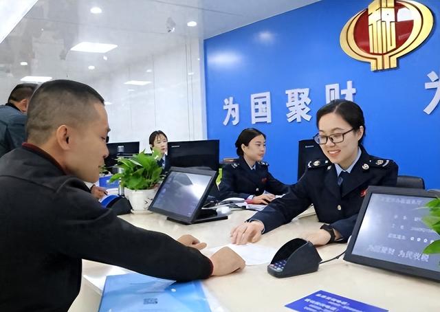 80%的县城都是公务员经济？是公务员养活了大多数的老百姓？