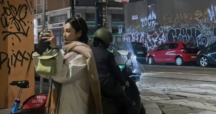 宁艺卓直播被私生“疯狂轰炸”，这届粉丝太“刑”了！