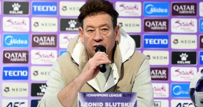 0-1惨败广岛三箭！上海申花亚冠三连跪背后，我们该跪着认命吗？