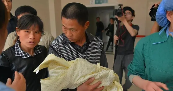 催生无果后，人口警报拉响！专家提出好建议，父母们表示赞同