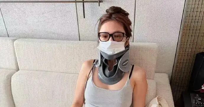 睡觉时突然抽了一下，紧接着全身不能动，36岁女演员自曝确诊！越来越多小...