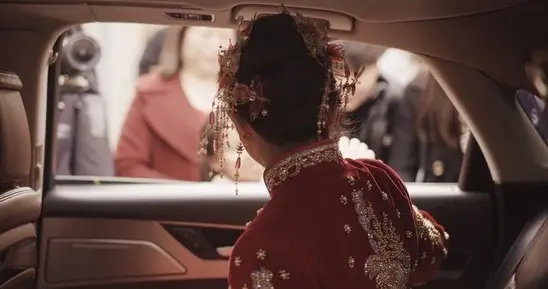 村支书用学费逼我娶他女儿，我恨了五年，直到妻子说出当年的真相