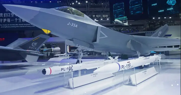 300公里极限打击！霹雳-16轮廓逐渐清晰，歼-20远程火力倍增