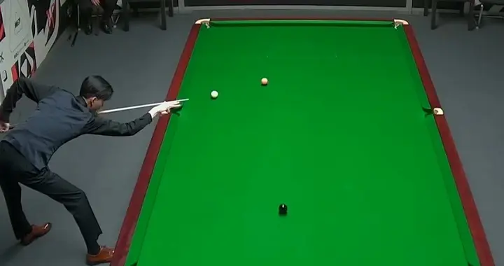 世锦赛战报！中国08年小将轰出5连鞭+8杆50！10-4晋级第二轮！