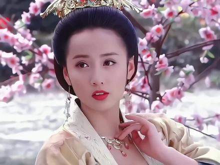 一段球头台词出圈，吕一的长相有多耐看