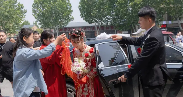 大家发现没，凡是儿子结婚后 大多家庭的父母都会发生以下几种变化