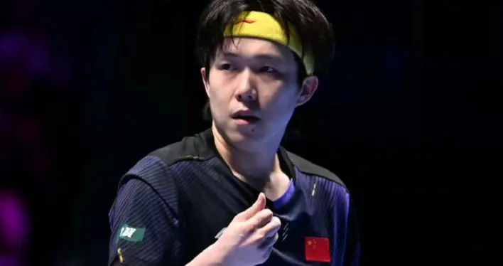 乒乓世界杯战报！国乒男单三人淘汰，王楚钦挑重任，16强对阵出炉