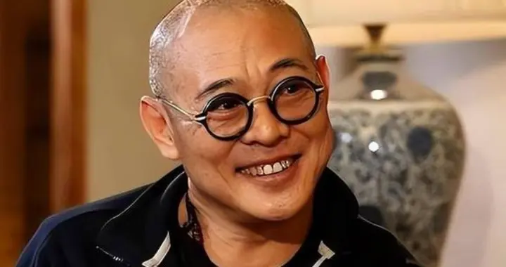 李连杰：后事一切从简，不用立碑也不用办丧事，树葬海葬都无所谓