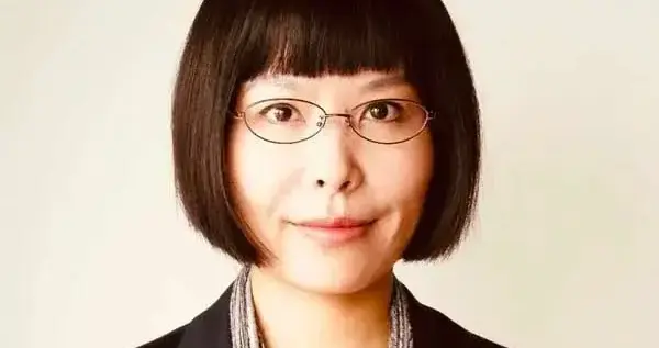 美术界丁荭之流，把丑化国人当“先锋美术”，你认可吗？