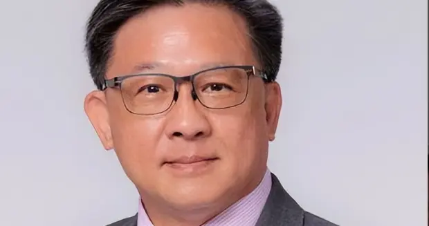 支持何君尧，坚决根除中国香港殖民毒素