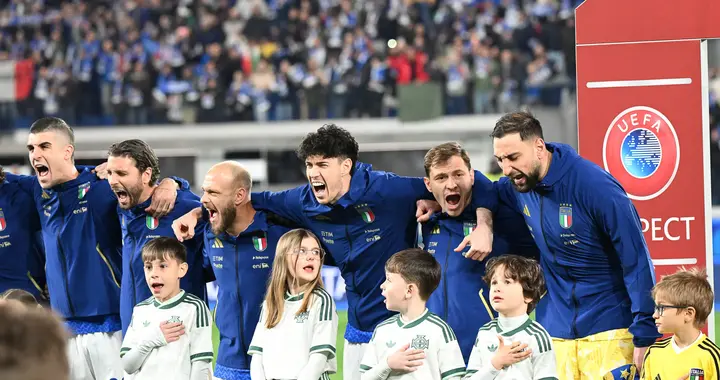 天堂掉落地狱！意大利1-0后，主力中卫被罚下！半场被轰13脚射门