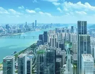 中部GDP前三强省会城市与东部GDP前三强省会城市经济巅峰对决