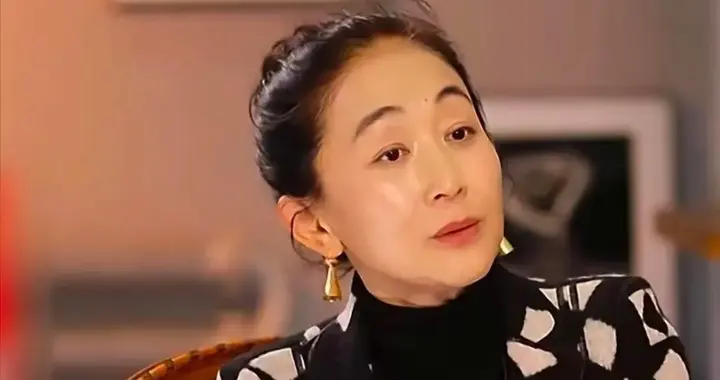 62岁陈瑾：与哥哥约定不婚不育，自由是孤独站立不依恋