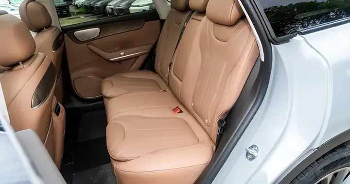 15万级新能源怎么选？零跑C11和星途ET5哪个更戳中你？