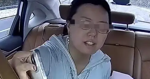 女子打顺风车要求司机搬行李上楼，被拒变脸吐槽: 没遇过你这样的