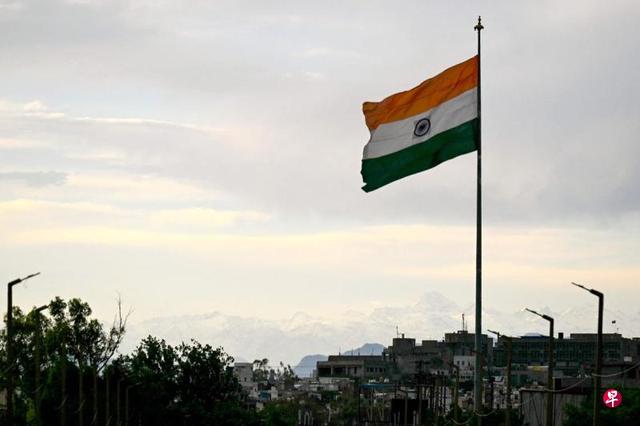 法国6月航展这回真摊上大事！中国派啥过去挺纠结，印度上热搜