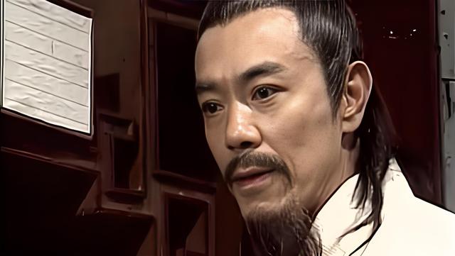他被谢霆锋打成重伤，发妻6次流产绝情离开，如今街头卖卤肉为生