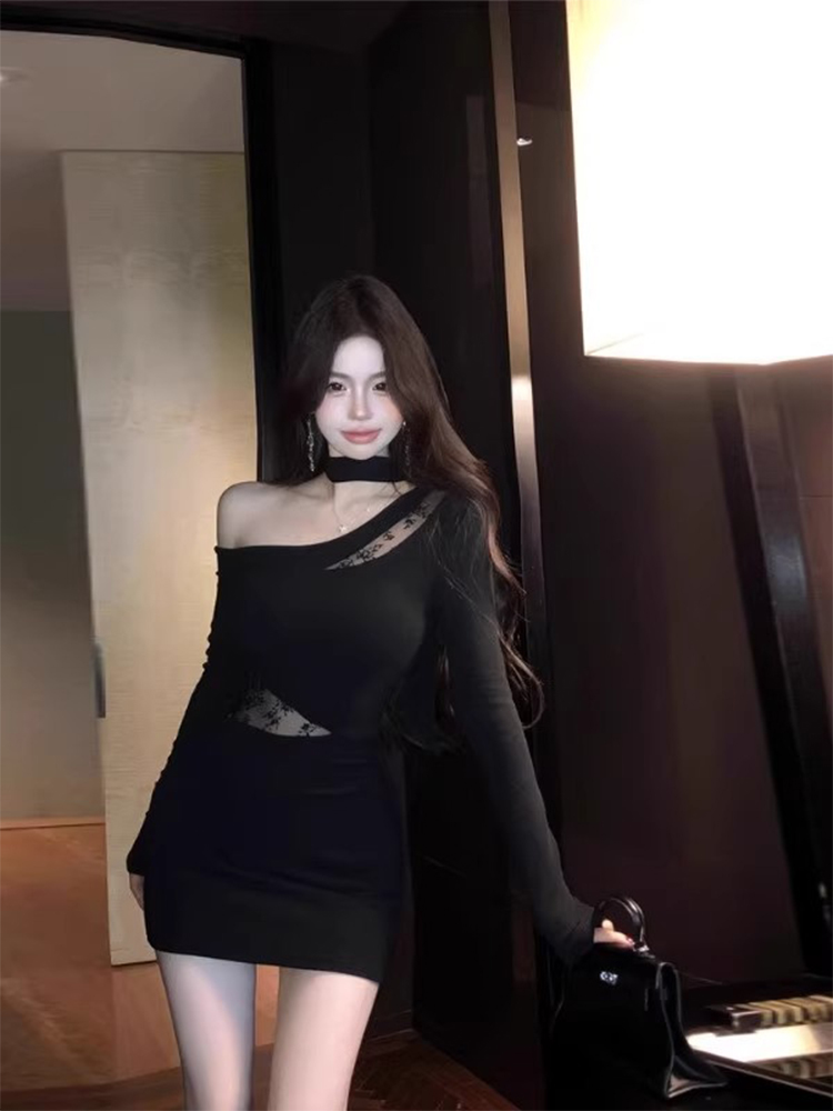 性感斜肩紧身挂脖包臀连衣裙女小个子巨显