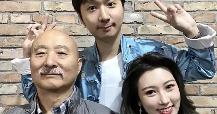 原来她就是陈佩斯的妻子，怪不得71岁逆风翻盘，娶一个贤妻旺三代