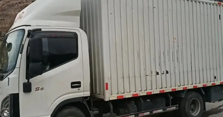 40岁中年男人的心酸与痛苦，只有咬碎牙往肚子里咽，谁能懂？